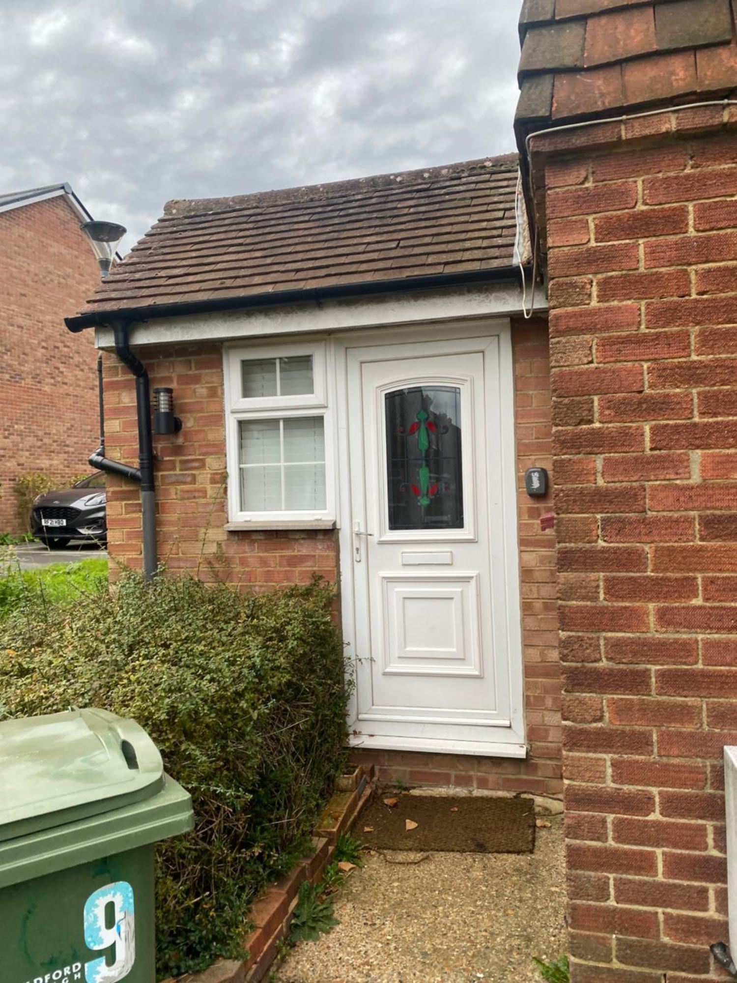 Cosy Apartment With Private Access And Kitchenette In Guildford (Adults Only) Worplesdon Экстерьер фото
